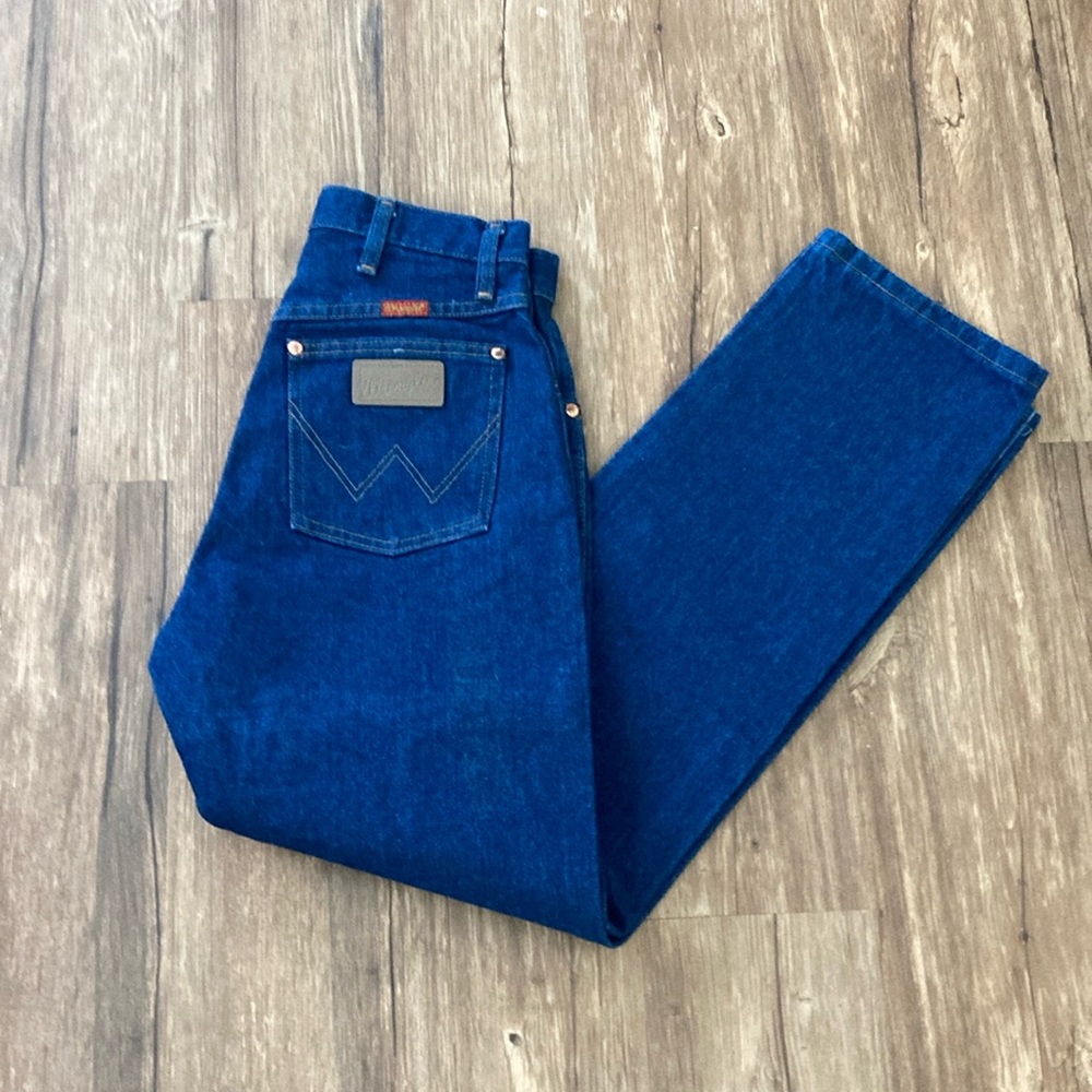 Like new, Wrangler Jeans, size 7/30